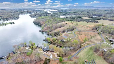 View/Area - 450 Coves Rd, Union Hall, VA 24176 photo 4 of 16