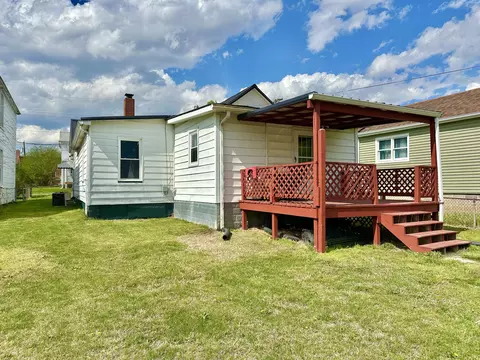 Exterior - 343 E Oak St, Covington, VA 24426 photo 5 of 9