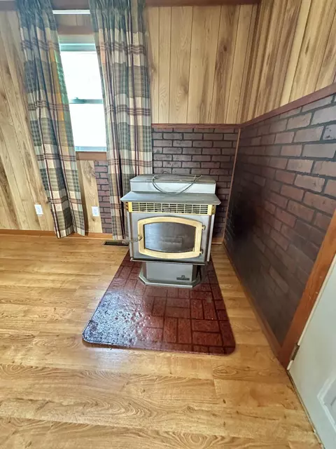 Other - 343 E Oak St, Covington, VA 24426 photo 4 of 6