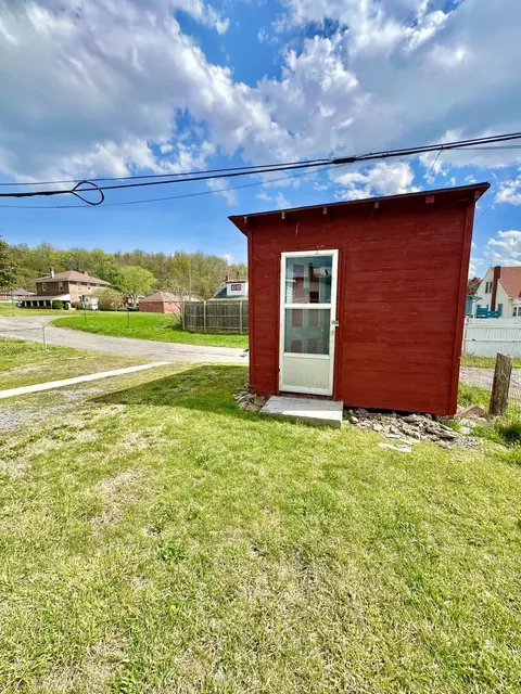 Other - 343 E Oak St, Covington, VA 24426 photo 1 of 6