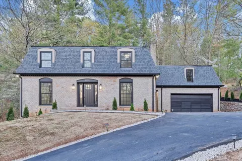 5233 Crossbow Cir, Roanoke, VA 24018