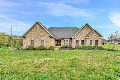 341 Penguin Ln, Salem, VA 24153