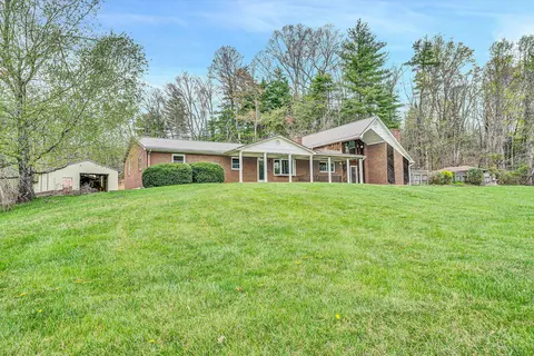 1305 Foothills Rd, Callaway, VA 24067