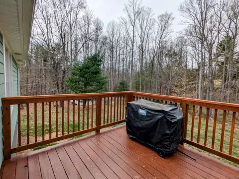 284 Dye Dr NE, Pilot, VA 24138 photo 18