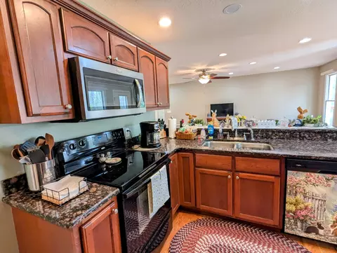 284 Dye Dr NE, Pilot, VA 24138 photo 5