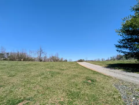 284 Dye Dr NE, Pilot, VA 24138 photo 25