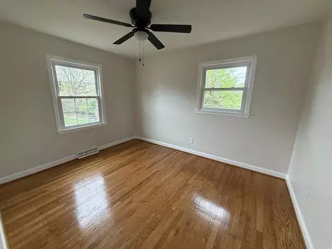 Bedroom - 723 Pyrtle Dr, Salem, VA 24153 photo 3 of 4