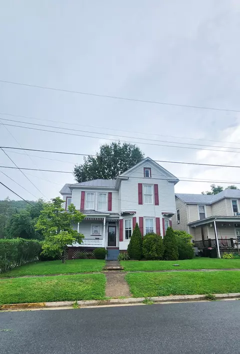 501 Brussels Ave, Clifton Forge, VA 24422