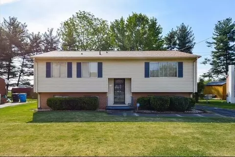36 Frances Dr NW, Roanoke, VA 24017