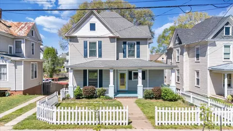 411 Elm Ave SW, Roanoke, VA 24016