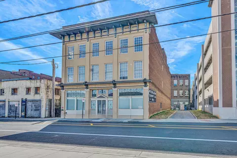324 Salem Ave SW #303, Roanoke, VA 24016