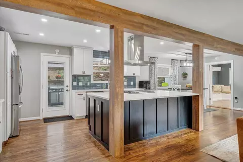Kitchen - 3522 Pinevale Rd, Roanoke, VA 24018 photo 2 of 10