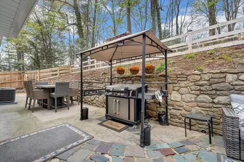 Exterior - 3522 Pinevale Rd, Roanoke, VA 24018 photo 12 of 30