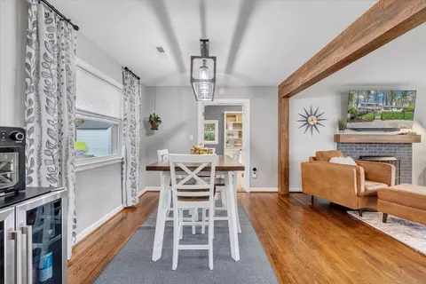 Dining - 3522 Pinevale Rd, Roanoke, VA 24018 photo 5 of 5