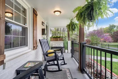 Exterior - 3522 Pinevale Rd, Roanoke, VA 24018 photo 4 of 30