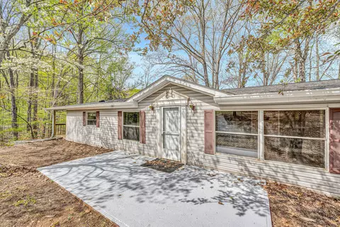 376 Limerick Ln, Union Hall, VA 24176