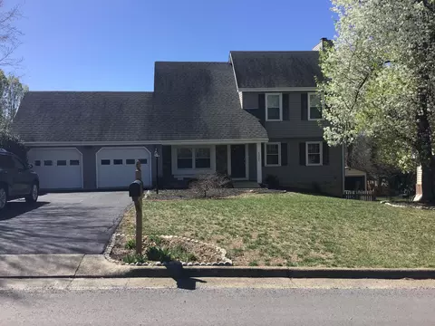 5306 Huntridge Rd, Roanoke, VA 24012