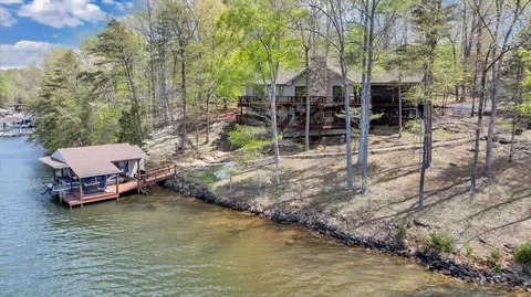 3131 Timberwood Ln, Moneta, VA 24121