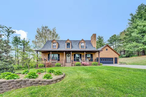 177 Stephens Dr, Troutville, VA 24175