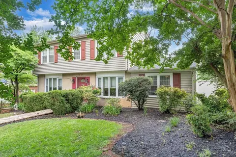 2626 Avenham Ave SW, Roanoke, VA 24014