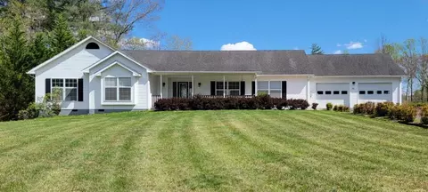 35 Middle Ridge Dr, Callaway, VA 24067