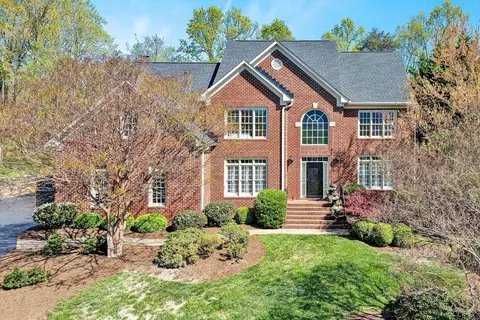 5832 Salisbury Dr, Roanoke, VA 24018