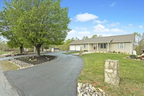 845 Black Rock Rd, Rocky Mount, VA 24151