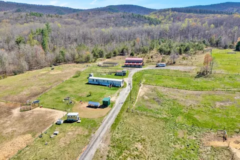 657 Meadows Ln, New Castle, VA 24127