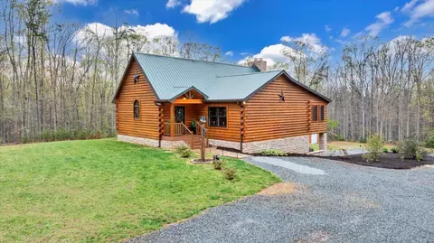5526 Altice Rd, Moneta, VA 24121