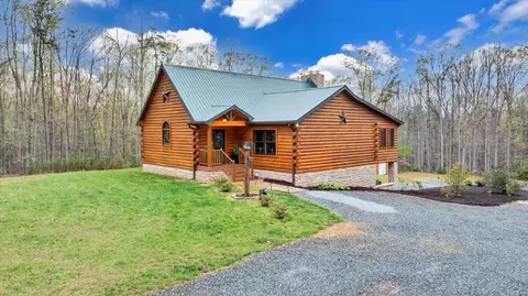 5526 Altice Rd, Moneta, VA 24121