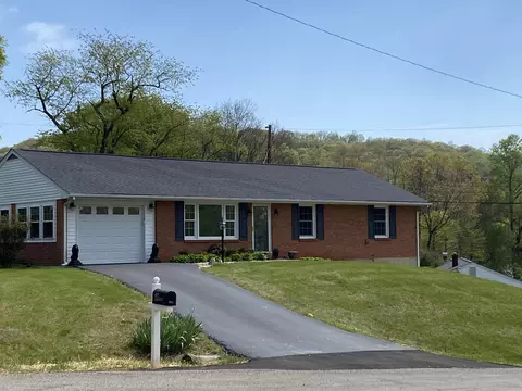 603 Landfair Dr, Vinton, VA 24179