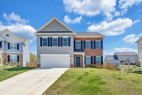 2071 Heys Ln, Vinton, VA 24179