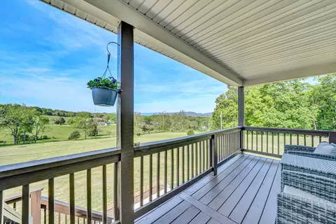 1410 Flowing Springs Rd, Buchanan, VA 24066 photo 6