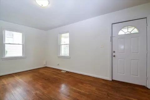 549 36th St NW, Roanoke, VA 24017