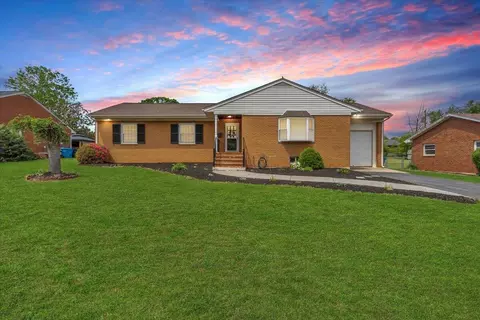 3222 Troy Ave NW, Roanoke, VA 24012