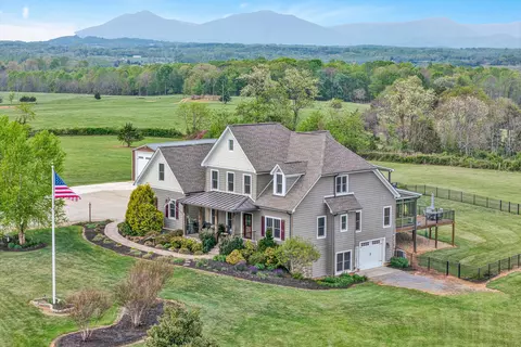 1455 Ryan Estates Ln, Bedford, VA 24523
