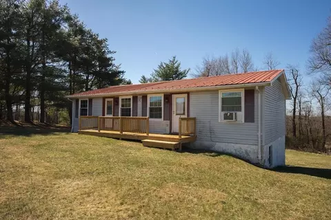 2209 Cloudbreak Rd, Meadows Of Dan, VA 24120