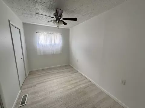 814 N N Rockbridge Ave, Covington, VA 24426 photo 9