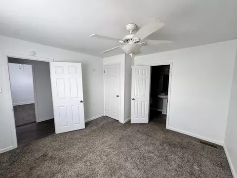 814 N N Rockbridge Ave, Covington, VA 24426 photo 5