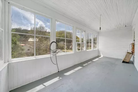 Exterior - 616 Midland Trl, Covington, VA 24426 photo 10 of 27