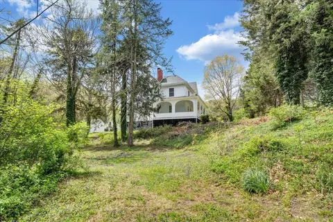 Exterior - 616 Midland Trl, Covington, VA 24426 photo 18 of 27