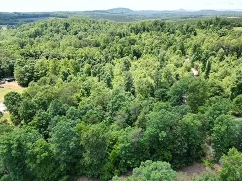 00 Mcneil Mill Rd, Rocky Mount, VA 24151