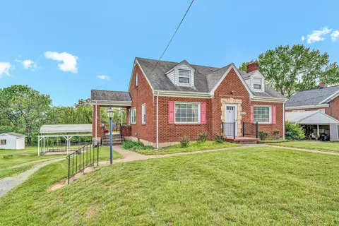 2039 Mayfield Dr, Roanoke, VA 24014