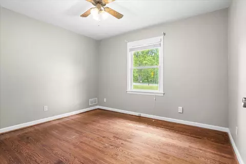 Bedroom - 9462 Goodview Rd, Goodview, VA 24095 photo 5 of 6