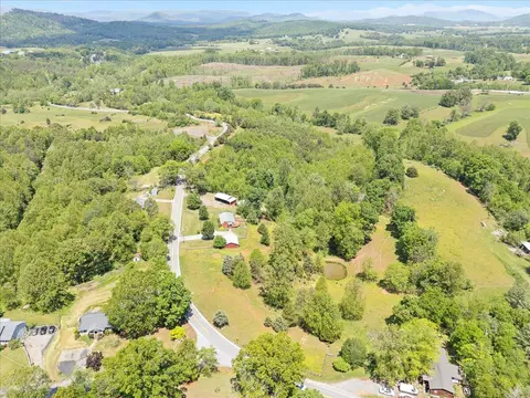 View/Area - 9462 Goodview Rd, Goodview, VA 24095 photo 9 of 11