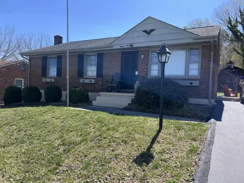 1412 Blackwood Dr, Salem, VA 24153
