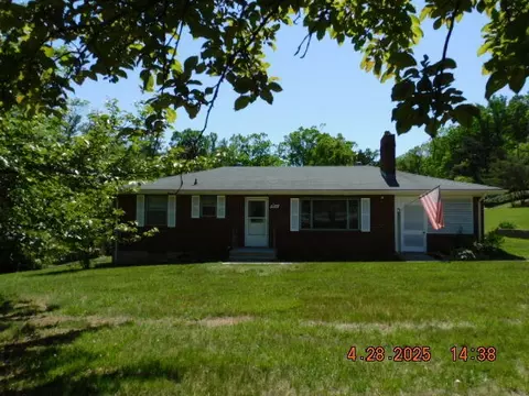8538 Belle Haven Rd, Roanoke, VA 24019