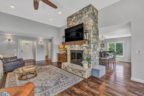 60 Sandpiper Cir, Penhook, VA 24137 photo 18