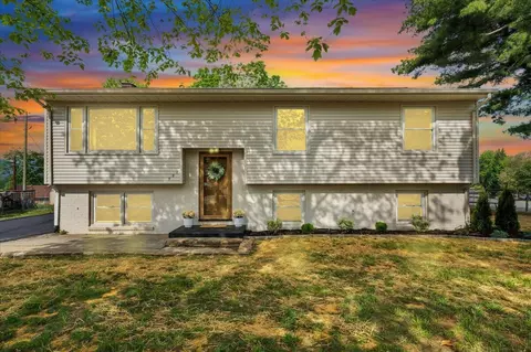 901 Citadel Ln, Salem, VA 24153