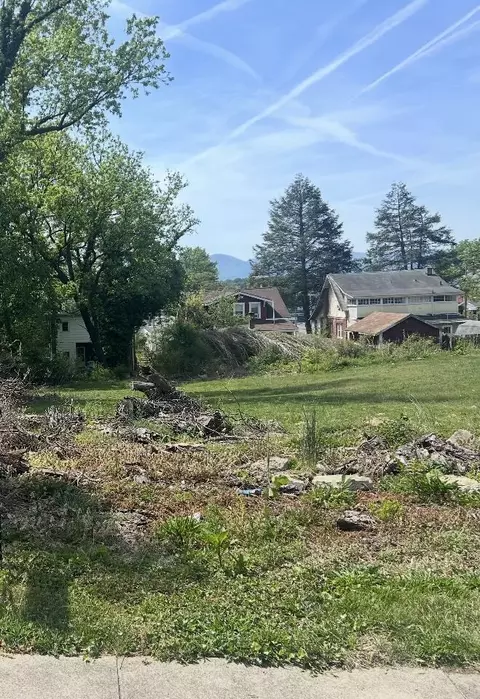 2324 Hanover Ave NW, Roanoke, VA 24017